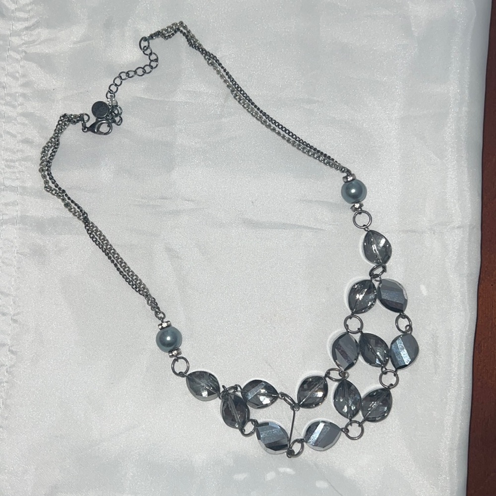 Super awesome fashion necklace perfect to dress up or down